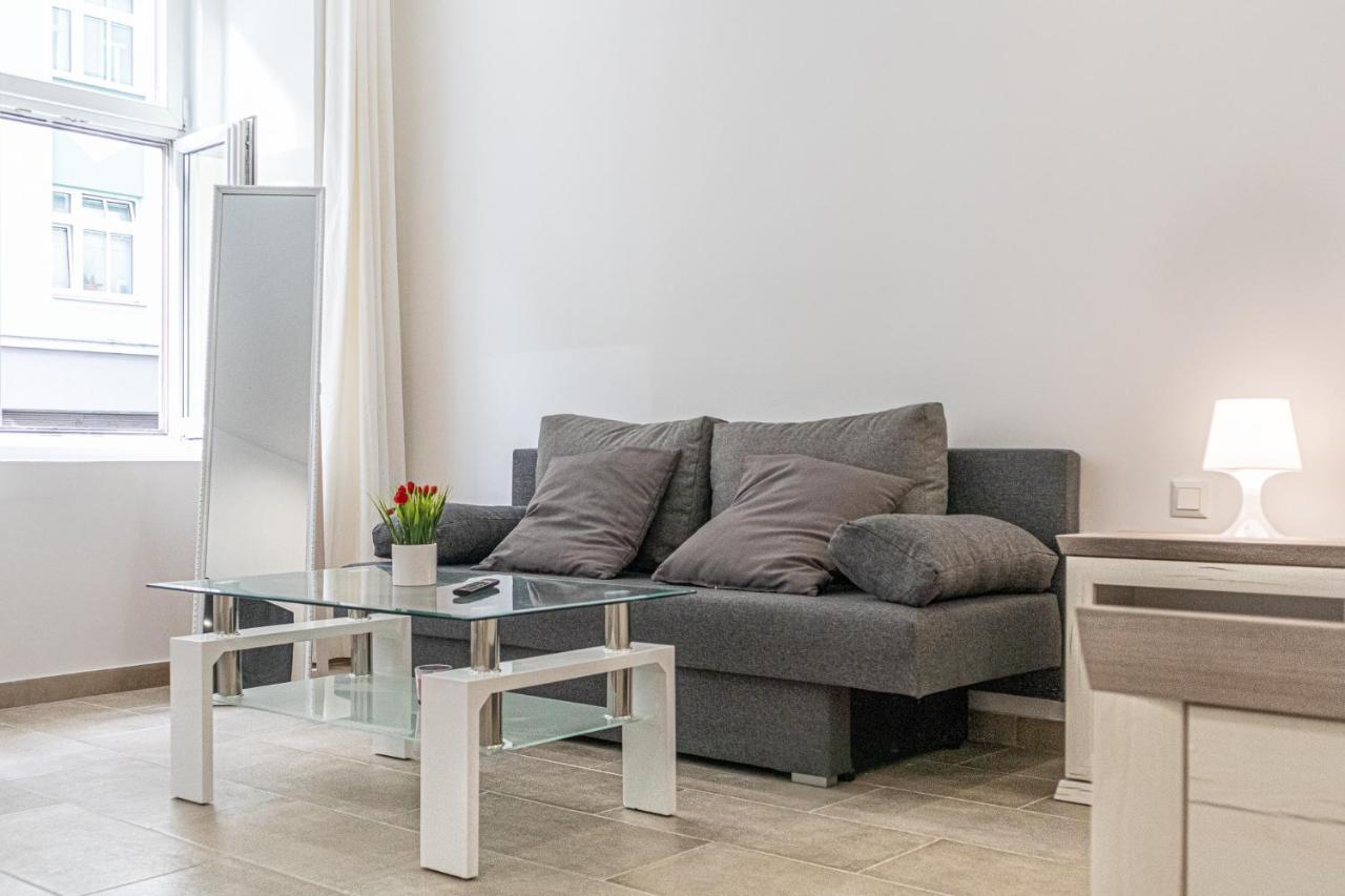 9 Min From City Center - Beautiful Studio Near U1 Reumannplatz Viena Exterior foto