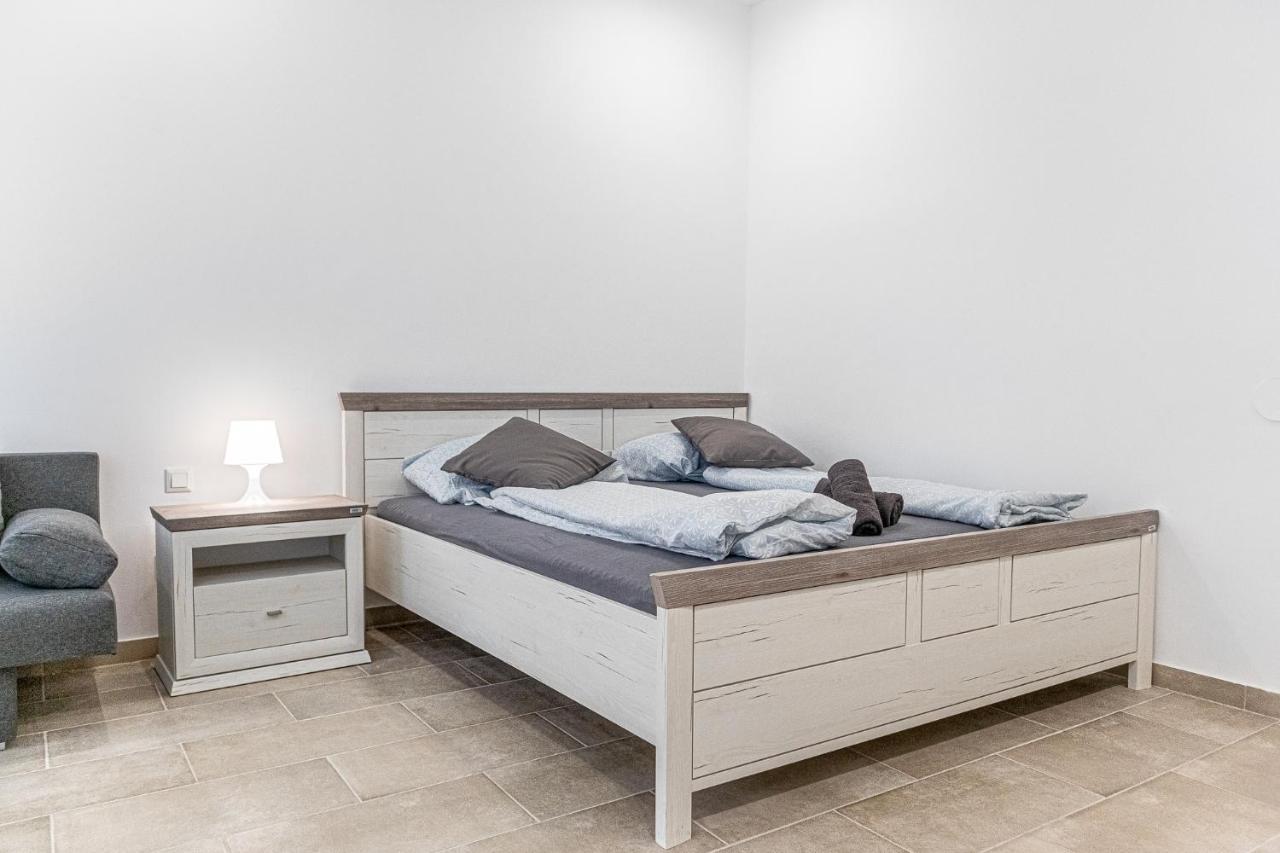 9 Min From City Center - Beautiful Studio Near U1 Reumannplatz Viena Exterior foto